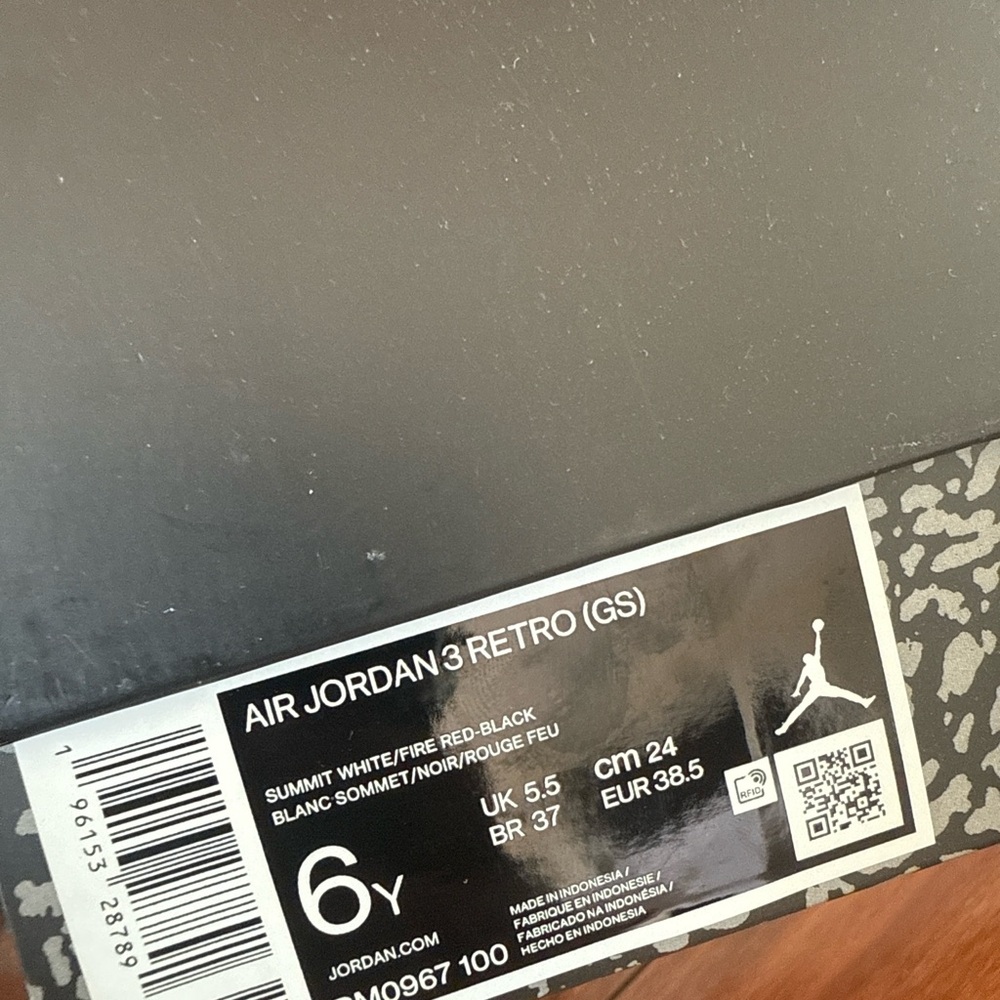 Jordan White and Black Sneakers with Classic High-Top Design - Picture 2 of 4